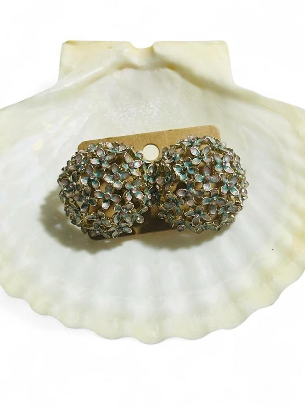 Vintage Floral Cluster studded Earrings in pink and Aqua